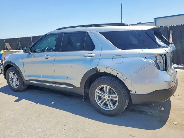 1FMSK8DH8RGA43521 2024 FORD EXPLORER - Image 2