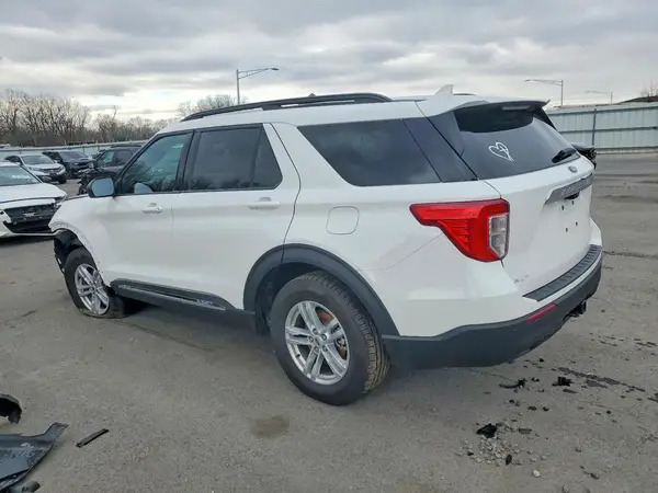 1FMSK8DH8RGA65938 2024 FORD EXPLORER - Image 2