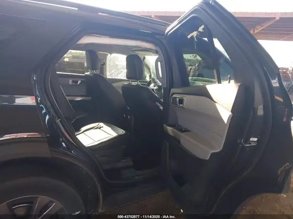 1FMSK8DH8RGA68452 2024 FORD EXPLORER - Image 8