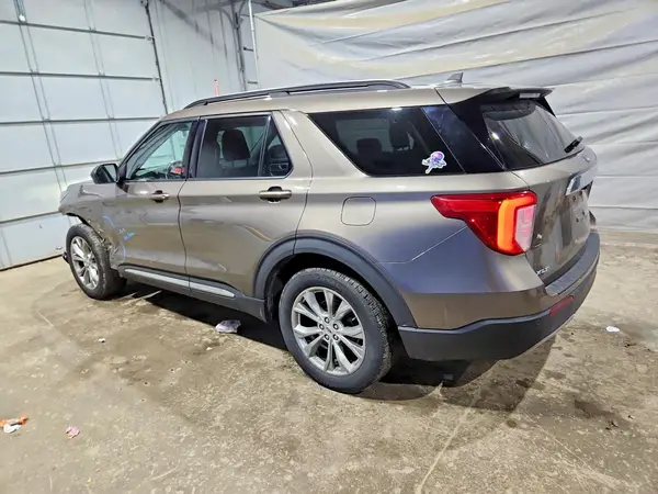 1FMSK8DH9MGA53645 2021 FORD EXPLORER - Image 2