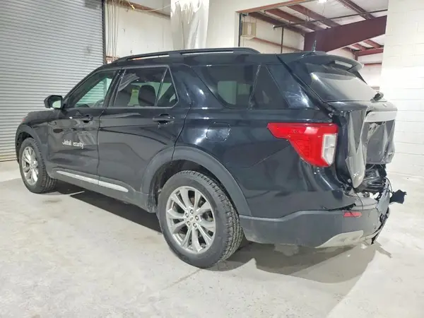 1FMSK8DH9MGA54892 2021 FORD EXPLORER - Image 2