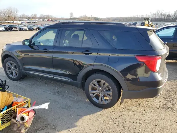 1FMSK8DH9MGA65889 2021 FORD EXPLORER - Image 2