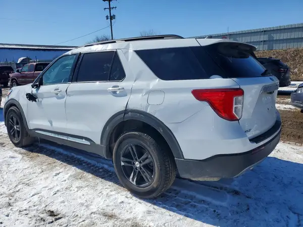 1FMSK8DH9MGA69750 2021 FORD EXPLORER - Image 2