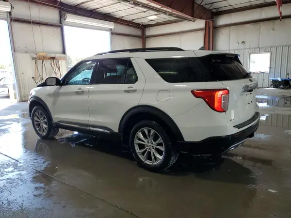 1FMSK8DH9MGA76326 2021 FORD EXPLORER - Image 2