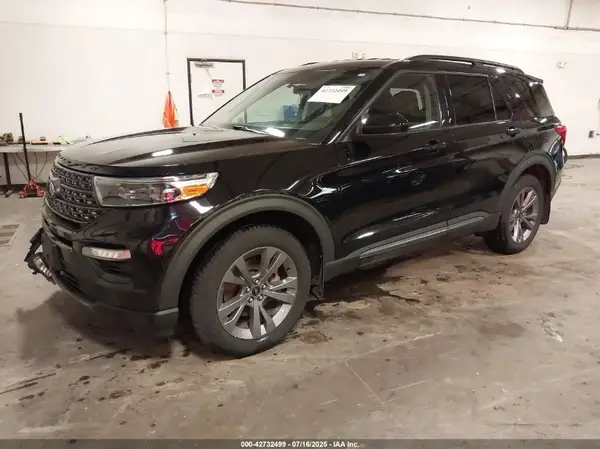 1FMSK8DH9NGA05886 2022 FORD EXPLORER - Image 2