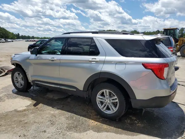 1FMSK8DH9NGA09808 2022 FORD EXPLORER - Image 2