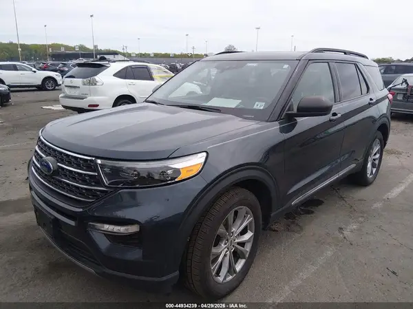 1FMSK8DH9NGA35261 2022 FORD EXPLORER - Image 2