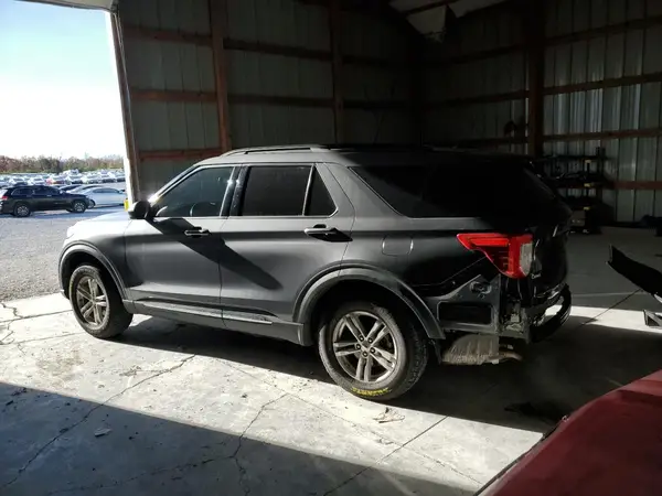 1FMSK8DH9NGA54151 2022 FORD EXPLORER - Image 2