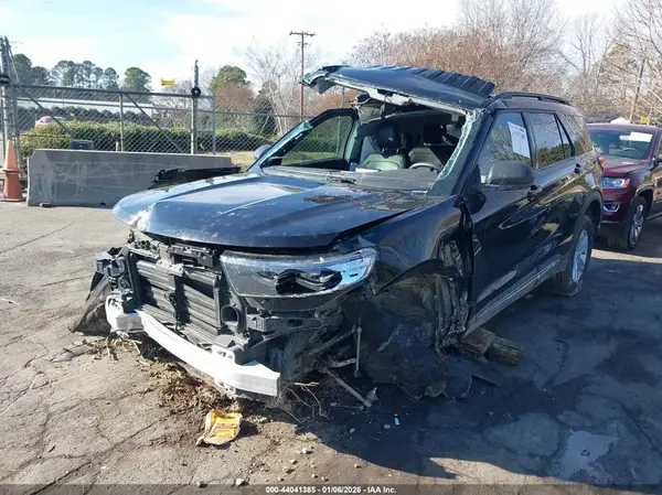 1FMSK8DH9NGA81625 2022 FORD EXPLORER - Image 2
