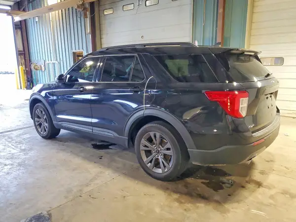 1FMSK8DH9NGB09505 2022 FORD EXPLORER - Image 2