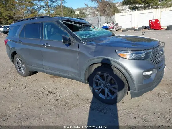 1FMSK8DH9NGB13683 2022 FORD EXPLORER - Image 1