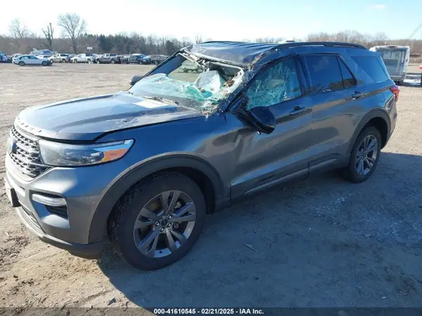 1FMSK8DH9NGB13683 2022 FORD EXPLORER - Image 2