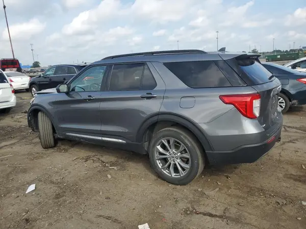 1FMSK8DH9NGB17071 2022 FORD EXPLORER - Image 2
