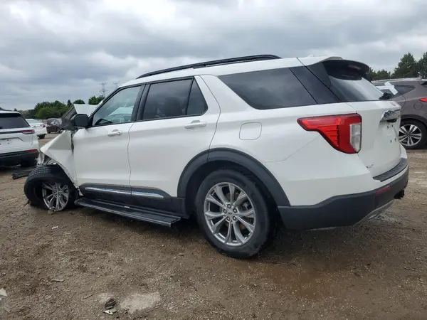 1FMSK8DH9NGB44822 2022 FORD EXPLORER - Image 2
