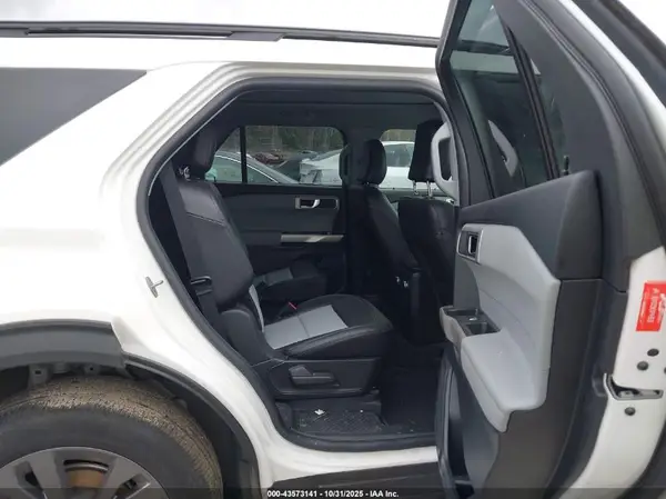 1FMSK8DH9NGB98721 2022 FORD EXPLORER - Image 8