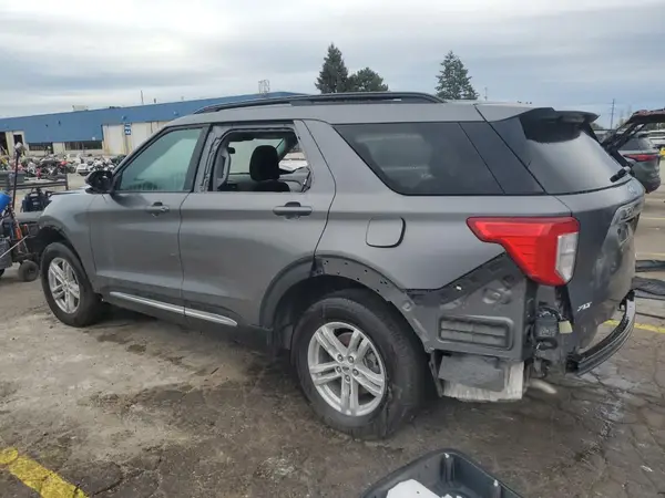 1FMSK8DH9RGA33080 2024 FORD EXPLORER - Image 2