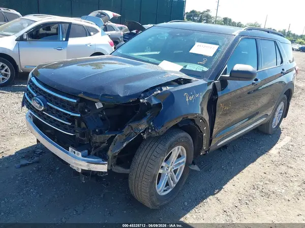 1FMSK8DH9RGA44127 2024 FORD EXPLORER - Image 2