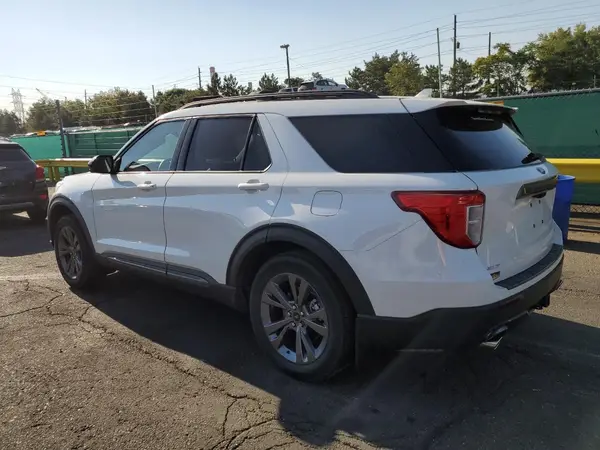 1FMSK8DH9RGA69576 2024 FORD EXPLORER - Image 2