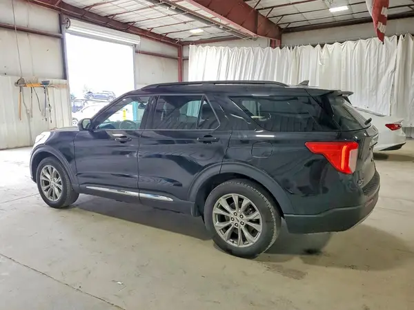 1FMSK8DH9RGA76639 2024 FORD EXPLORER - Image 2