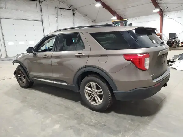 1FMSK8DHXMGA77016 2021 FORD EXPLORER - Image 2
