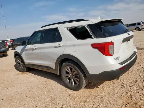 1FMSK8DHXMGA94592 2021 FORD EXPLORER - Image 2
