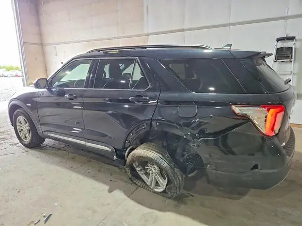 1FMSK8DHXMGB42401 2021 FORD EXPLORER - Image 2