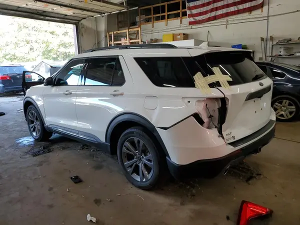 1FMSK8DHXMGB44682 2021 FORD EXPLORER - Image 2