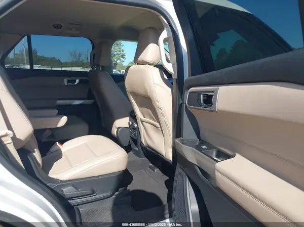 1FMSK8DHXMGB95244 2021 FORD EXPLORER - Image 8