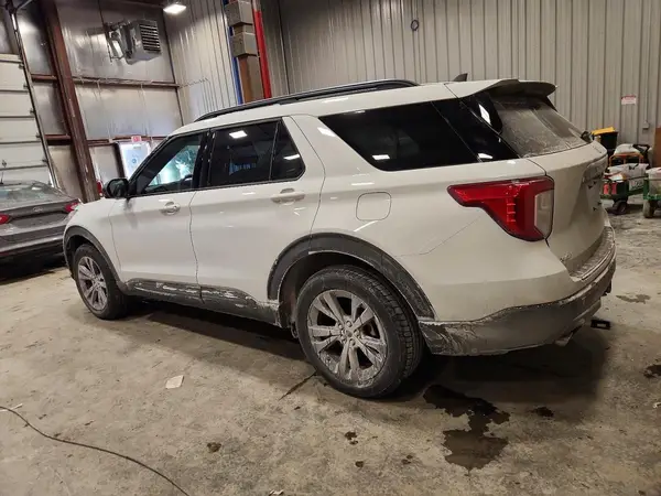 1FMSK8DHXMGC04833 2021 FORD EXPLORER - Image 2