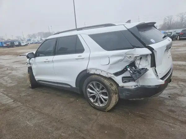 1FMSK8DHXMGC10275 2021 FORD EXPLORER - Image 2