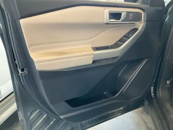1FMSK8DHXNGA49489 2022 FORD EXPLORER - Image 2