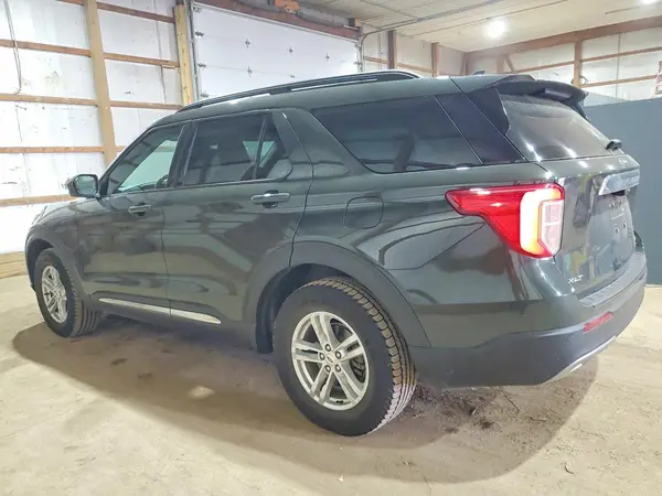 1FMSK8DHXNGA90365 2022 FORD EXPLORER - Image 2