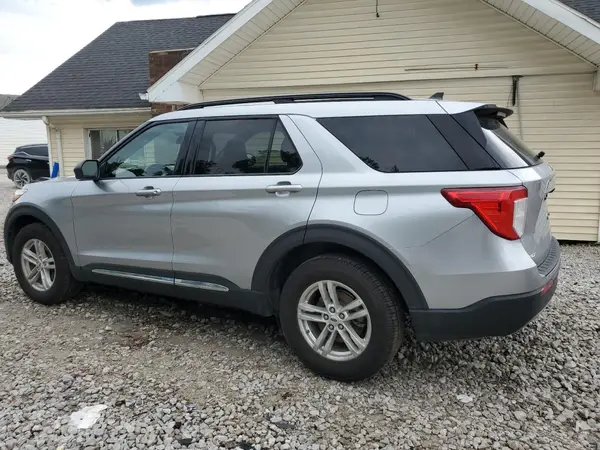 1FMSK8DHXNGA94433 2022 FORD EXPLORER - Image 2