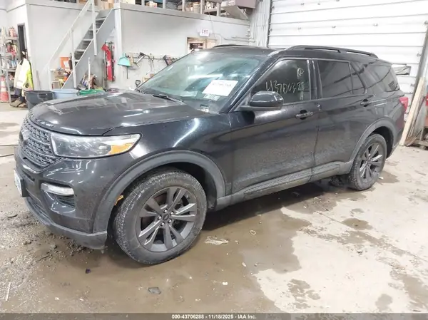 1FMSK8DHXNGB06676 2022 FORD EXPLORER - Image 2