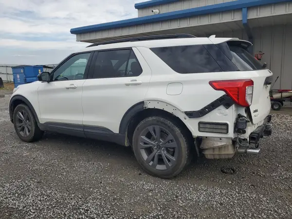 1FMSK8DHXNGB10548 2022 FORD EXPLORER - Image 2