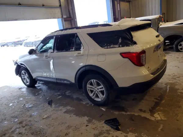 1FMSK8DHXNGB52394 2022 FORD EXPLORER - Image 2