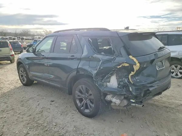 1FMSK8DHXNGC32584 2022 FORD EXPLORER - Image 2