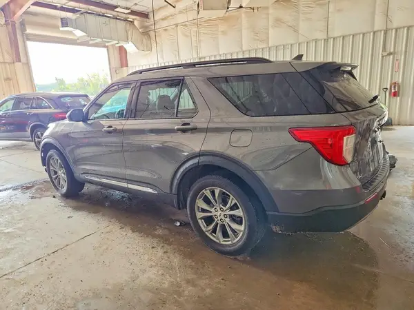 1FMSK8DHXNGC51698 2022 FORD EXPLORER - Image 2