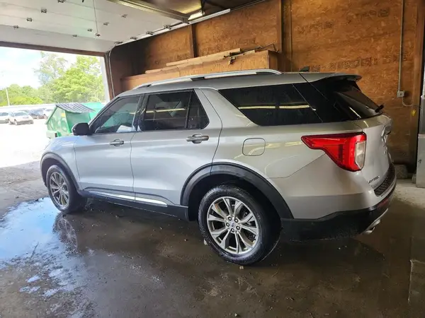 1FMSK8FH0NGB22821 2022 FORD EXPLORER - Image 2
