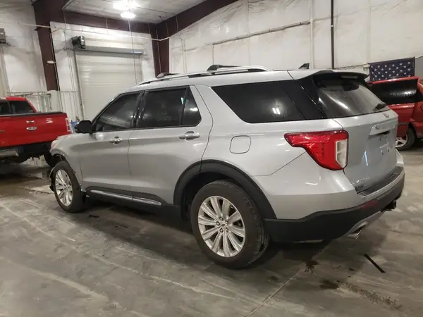 1FMSK8FH0NGC43185 2022 FORD EXPLORER - Image 2