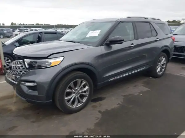 1FMSK8FH1NGB30796 2022 FORD EXPLORER - Image 2
