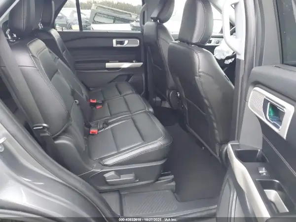 1FMSK8FH1NGB30796 2022 FORD EXPLORER - Image 8