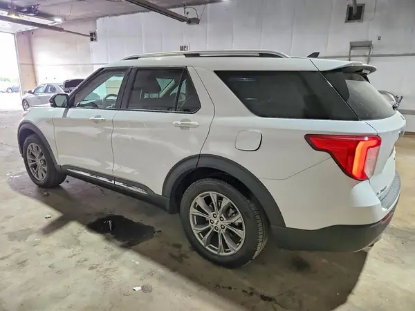 1FMSK8FH1NGB82316 2022 FORD EXPLORER - Image 2