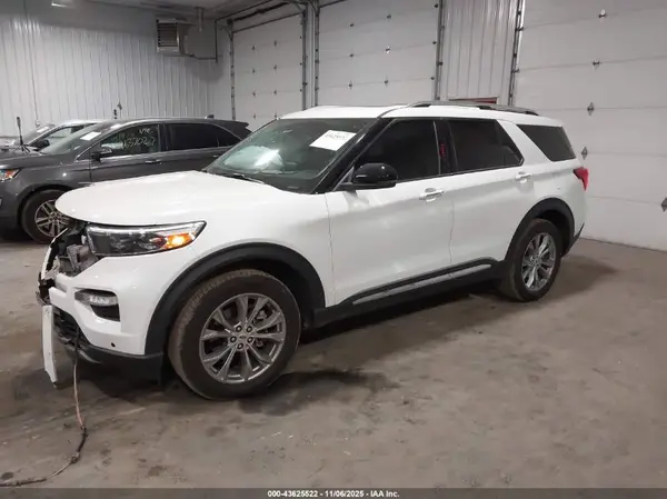 1FMSK8FH1PGC16242 2023 FORD EXPLORER - Image 2