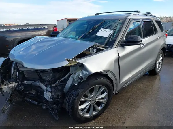 1FMSK8FH2MGB69556 2021 FORD EXPLORER - Image 2