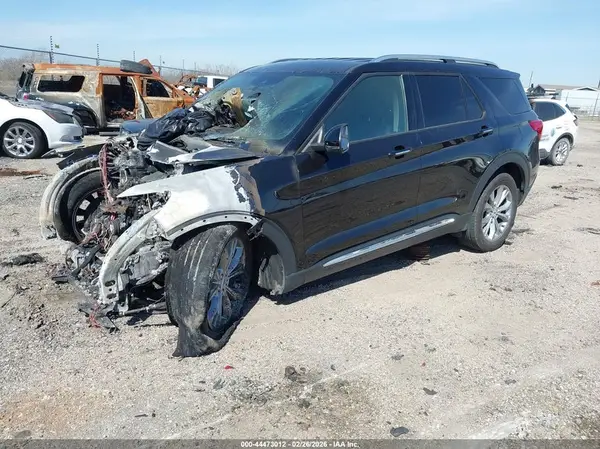 1FMSK8FH2PGB41938 2023 FORD EXPLORER - Image 2