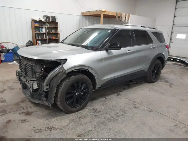 1FMSK8FH2RGA24461 2024 FORD EXPLORER - Image 2