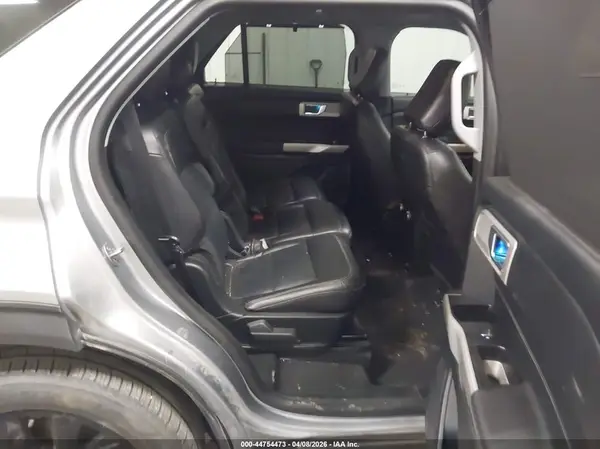 1FMSK8FH2RGA24461 2024 FORD EXPLORER - Image 8