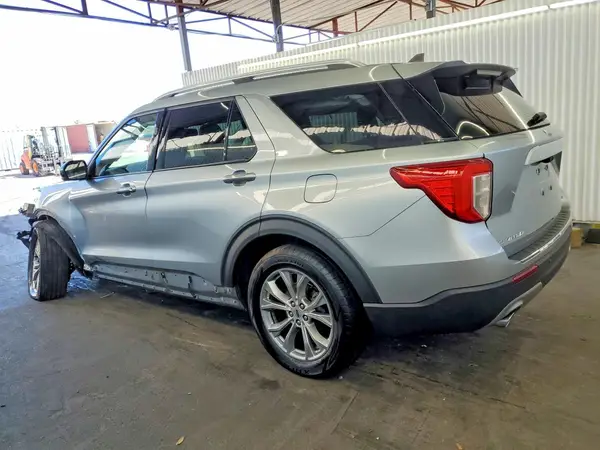 1FMSK8FH2RGA31412 2024 FORD EXPLORER - Image 2