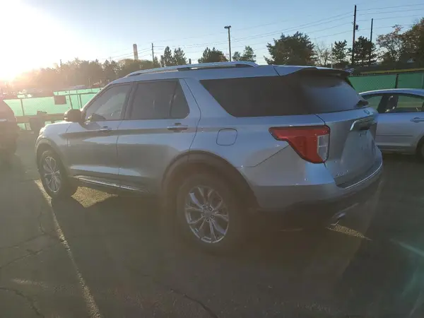 1FMSK8FH3MGA88517 2021 FORD EXPLORER - Image 2